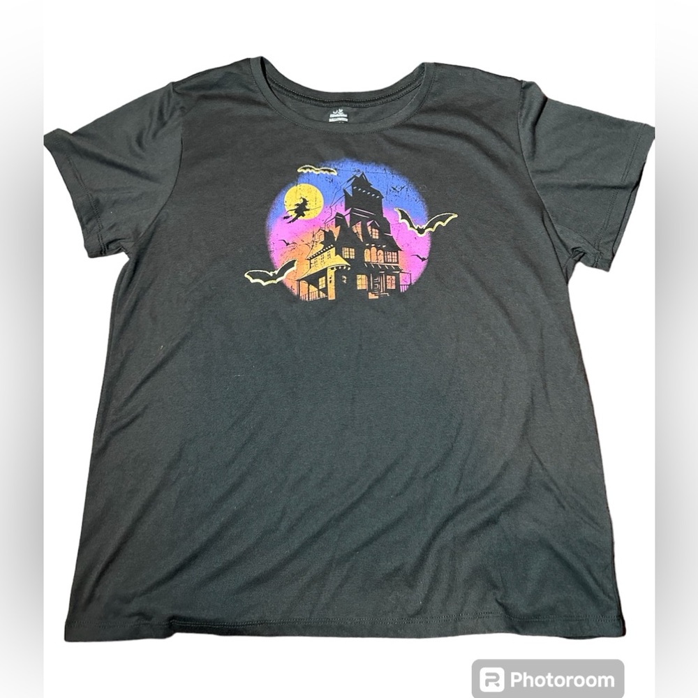 Celebrate Halloween Women’s Graphic Top‎ Size Large 12/14